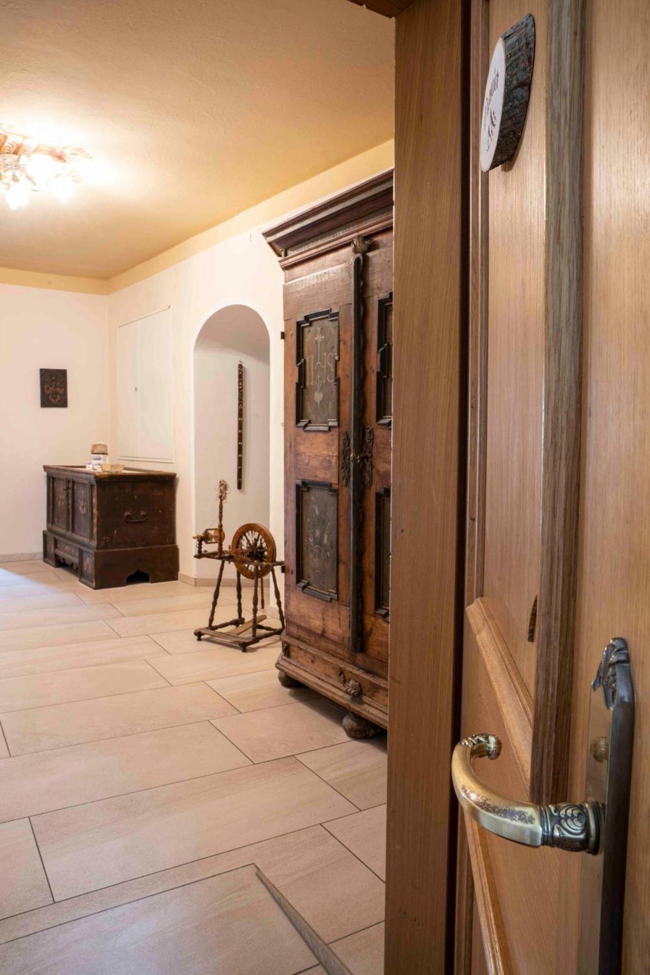 Landhaus Zangerl - Kobelerhof Landeck Room photo